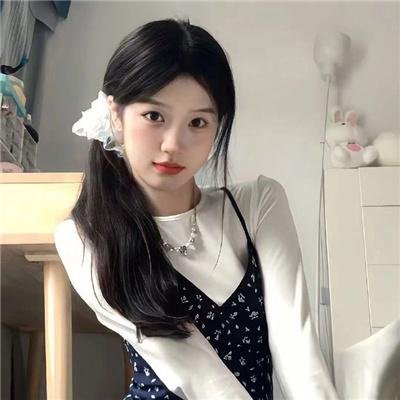 艺术是... 海报